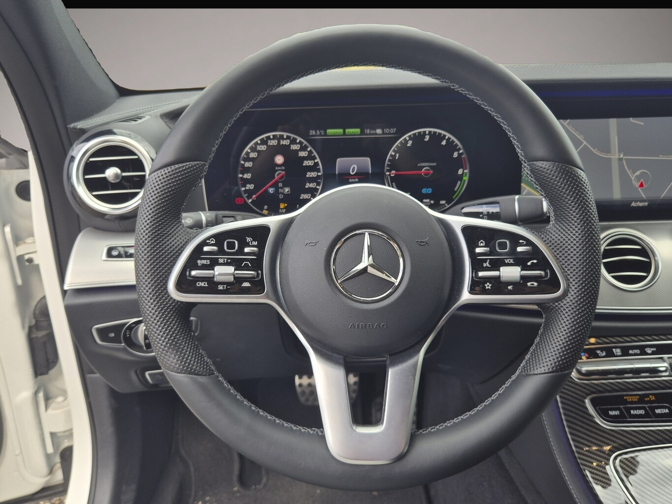 Mercedes-Benz E 300 (03/2020, Hybrid (Diesel/Elektro))