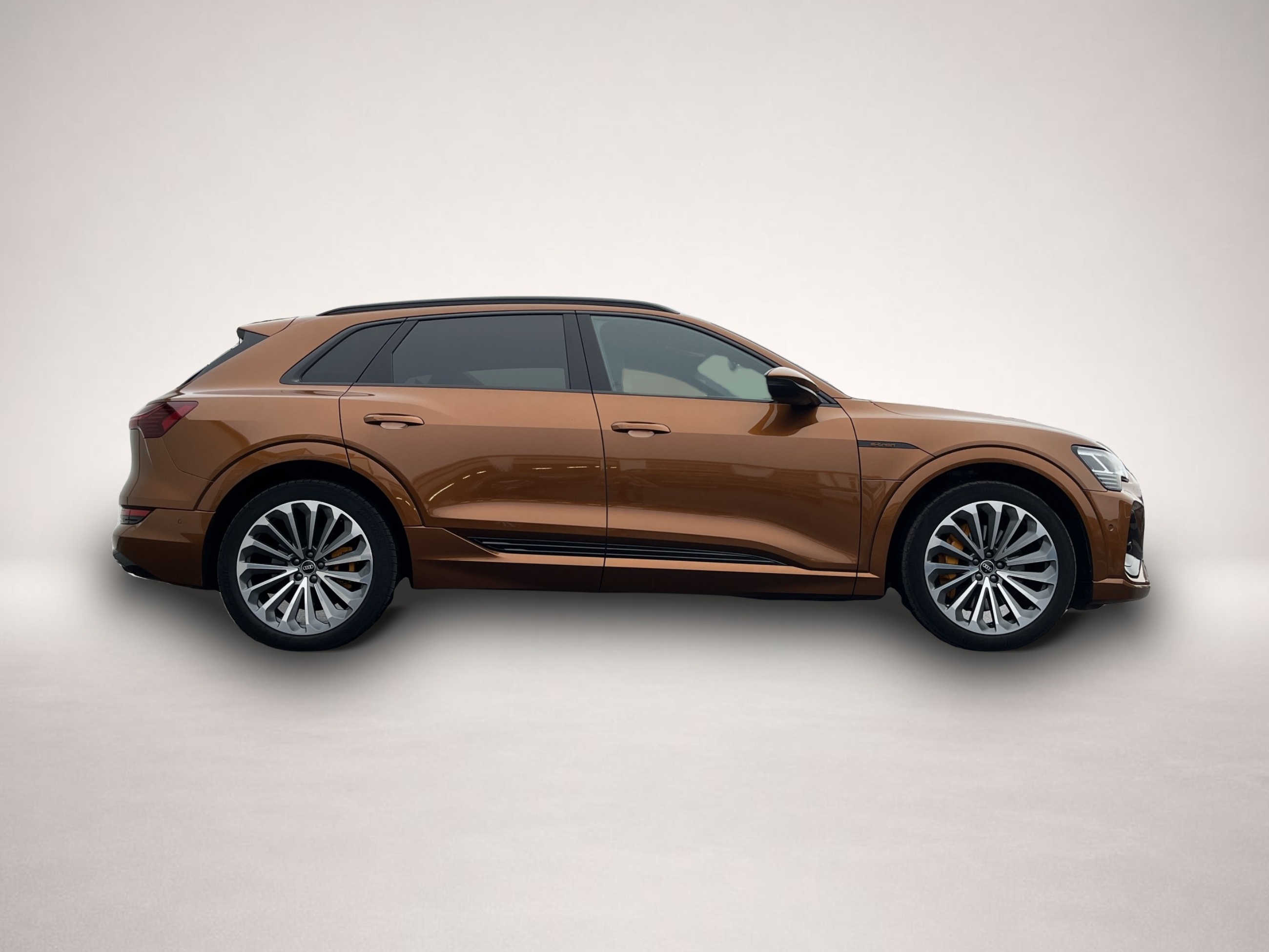 Audi e-tron (09/2022, ELECTRIC)