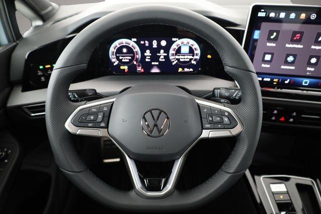 Volkswagen Golf (08/2026, Benzin)