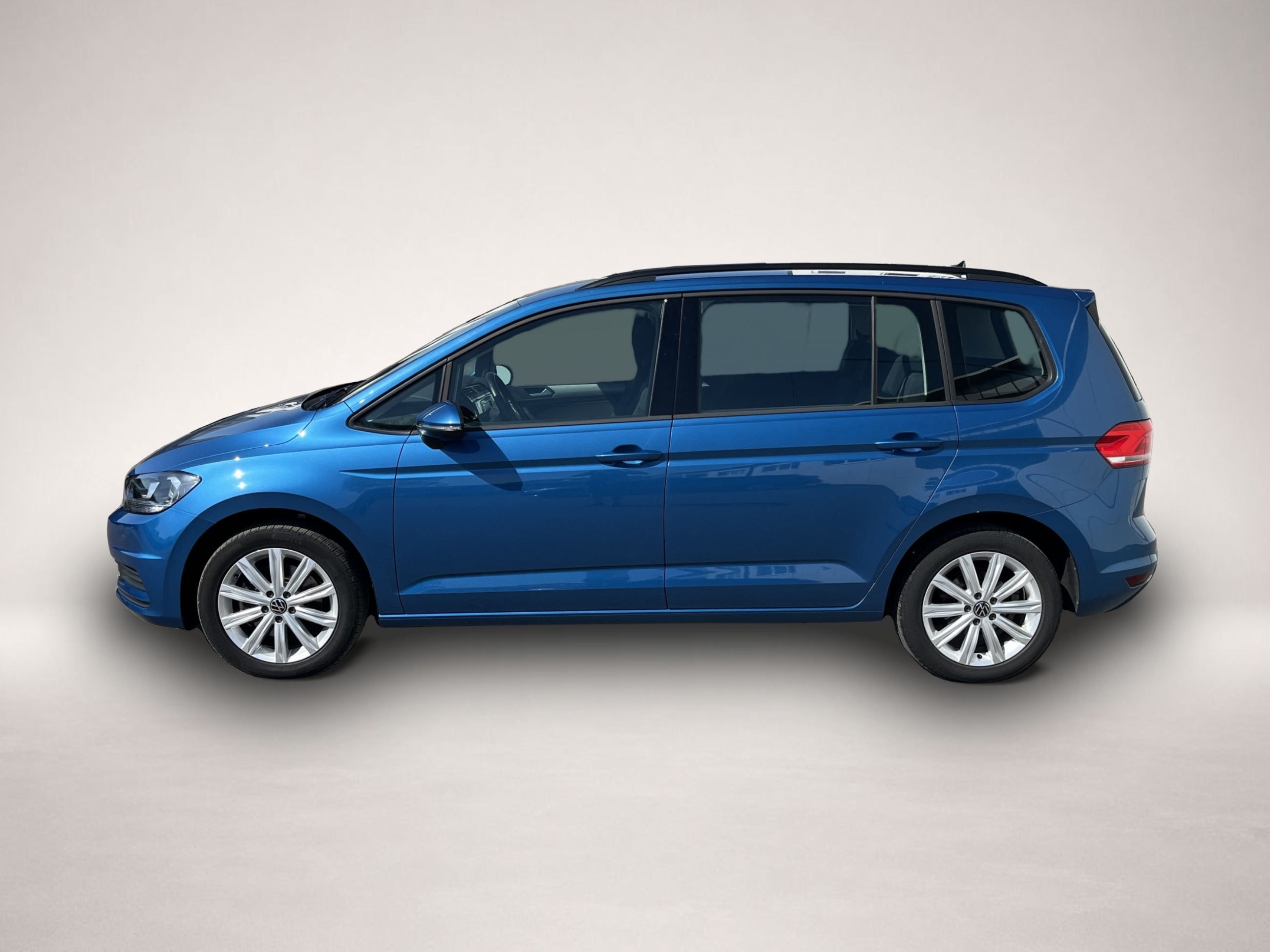 Volkswagen Touran (05/2022, Benzin)