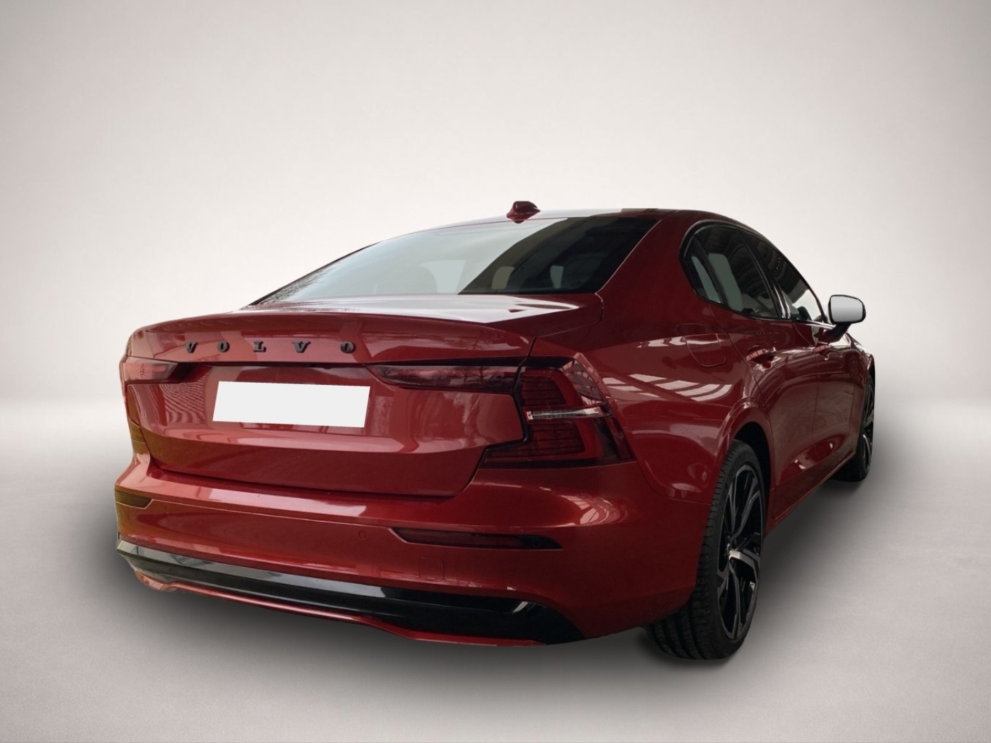 Volvo S60 (12/2023, Benzin)