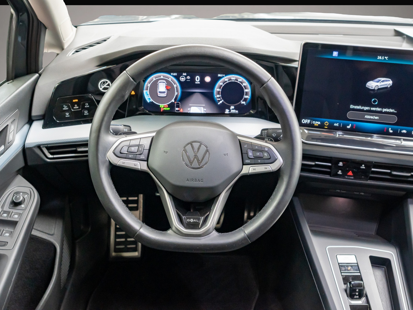 Volkswagen Golf (06/2025, Benzin)