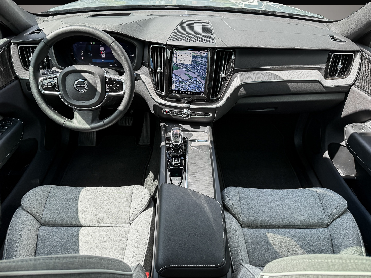 Volvo XC60 (10/2023, Hybrid (Benzin/Elektro))