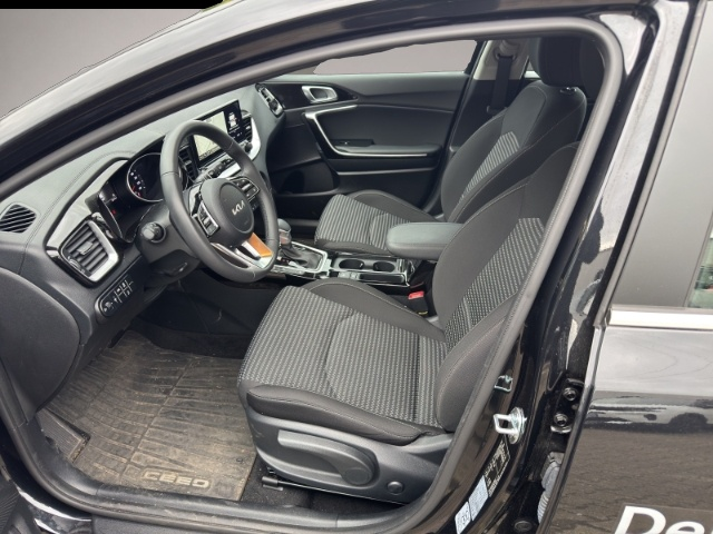 KIA cee'd / Ceed (09/2025, Benzin)