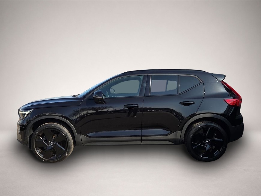 Volvo XC40 (06/2025, Benzin)