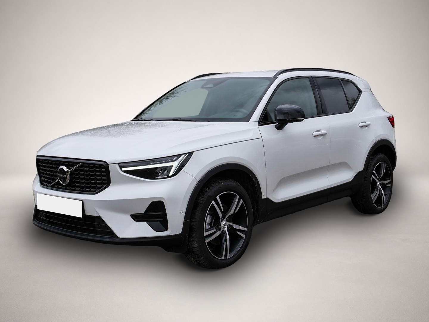Volvo XC40 (07/2025, Benzin)
