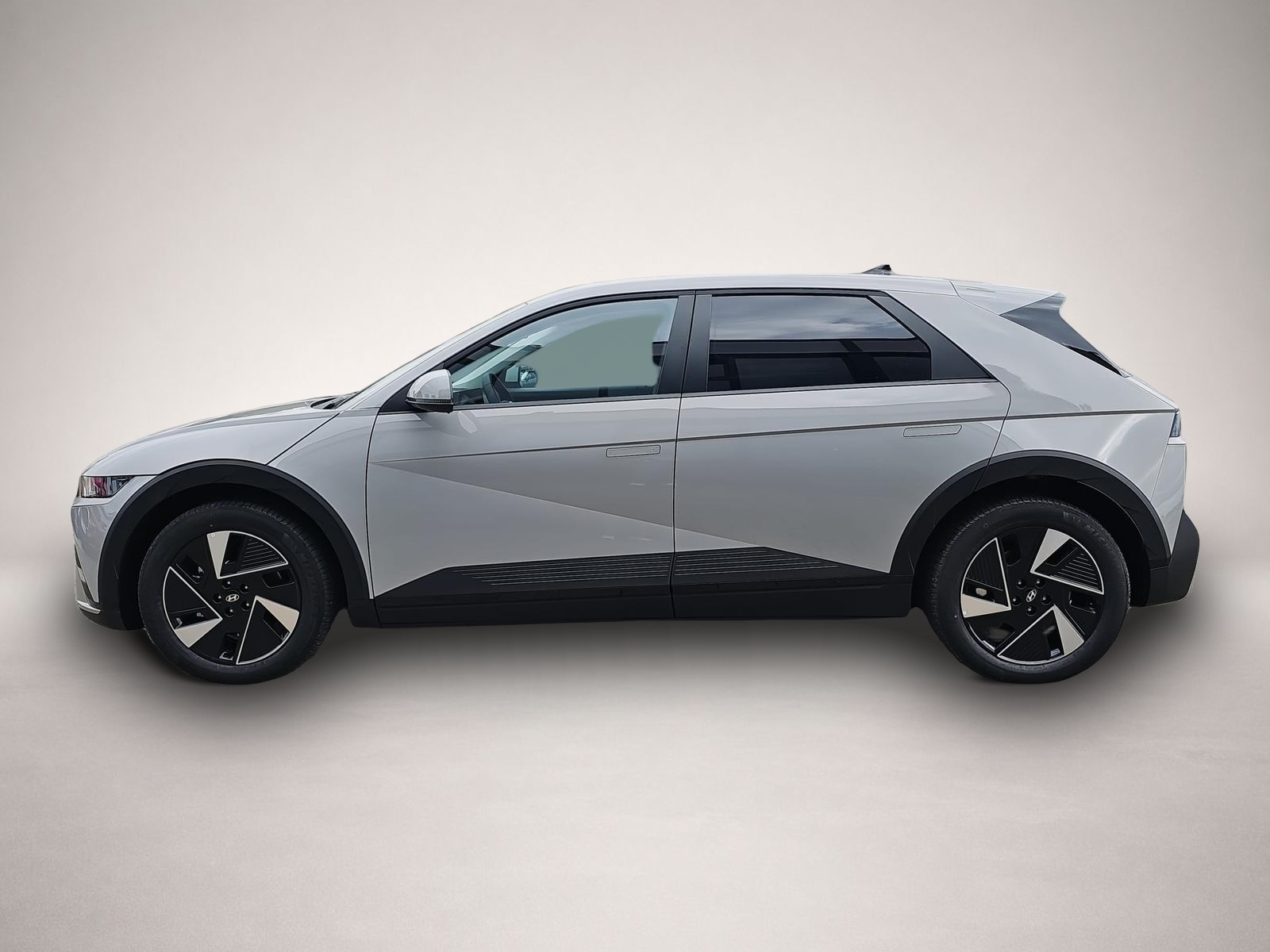 Hyundai IONIQ 5 (06/2026, ELECTRIC)