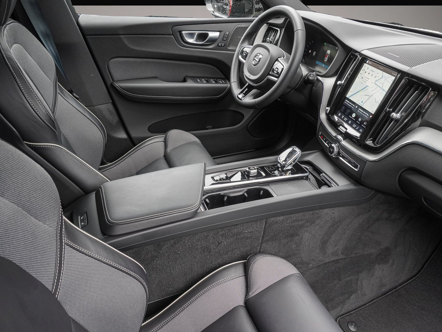 Volvo XC60 (11/2023, )