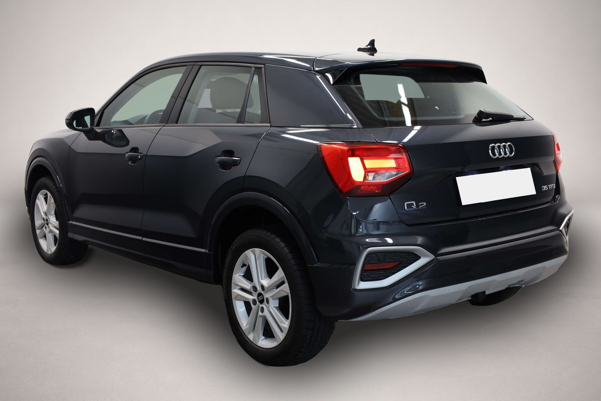 Audi Q2 (11/2024, Benzin)