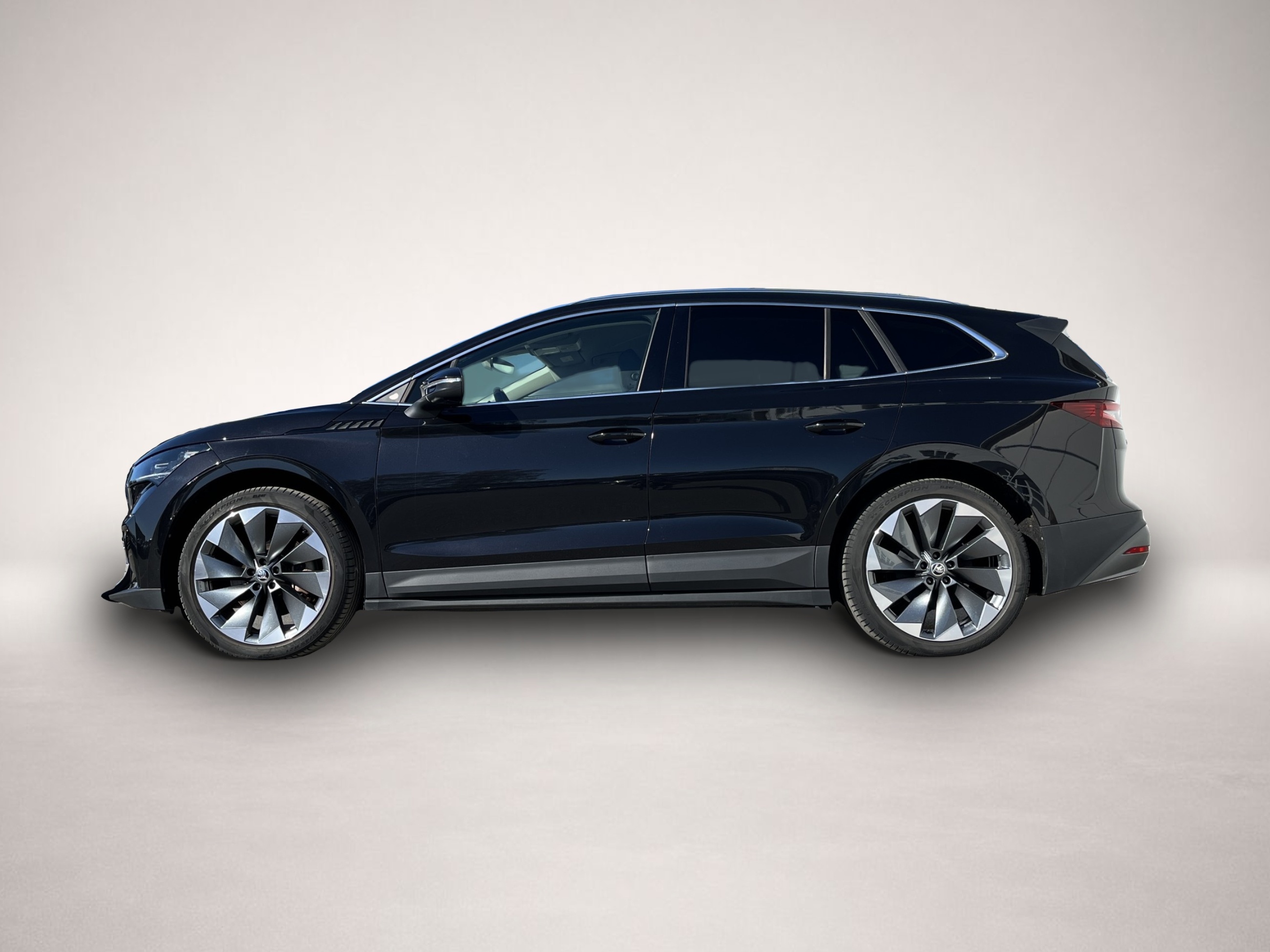 Skoda Enyaq (09/2021, ELECTRIC)
