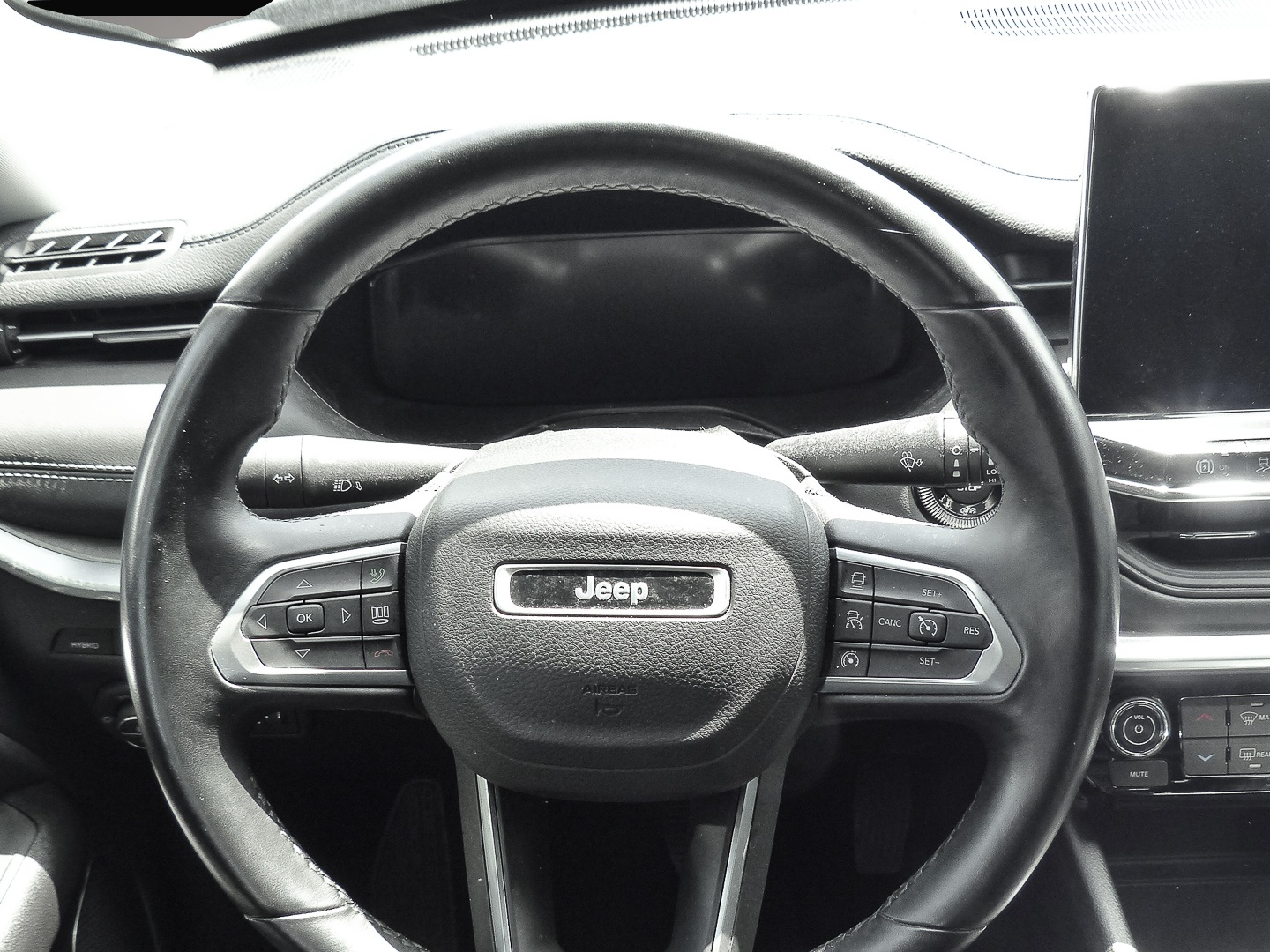 Jeep Compass (12/2022, Hybrid (Benzin/Elektro))