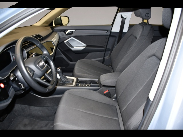 Audi Q3 (05/2022, )