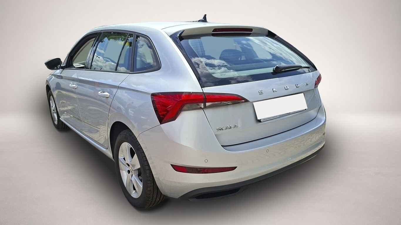 Skoda Scala (03/2022, Benzin)
