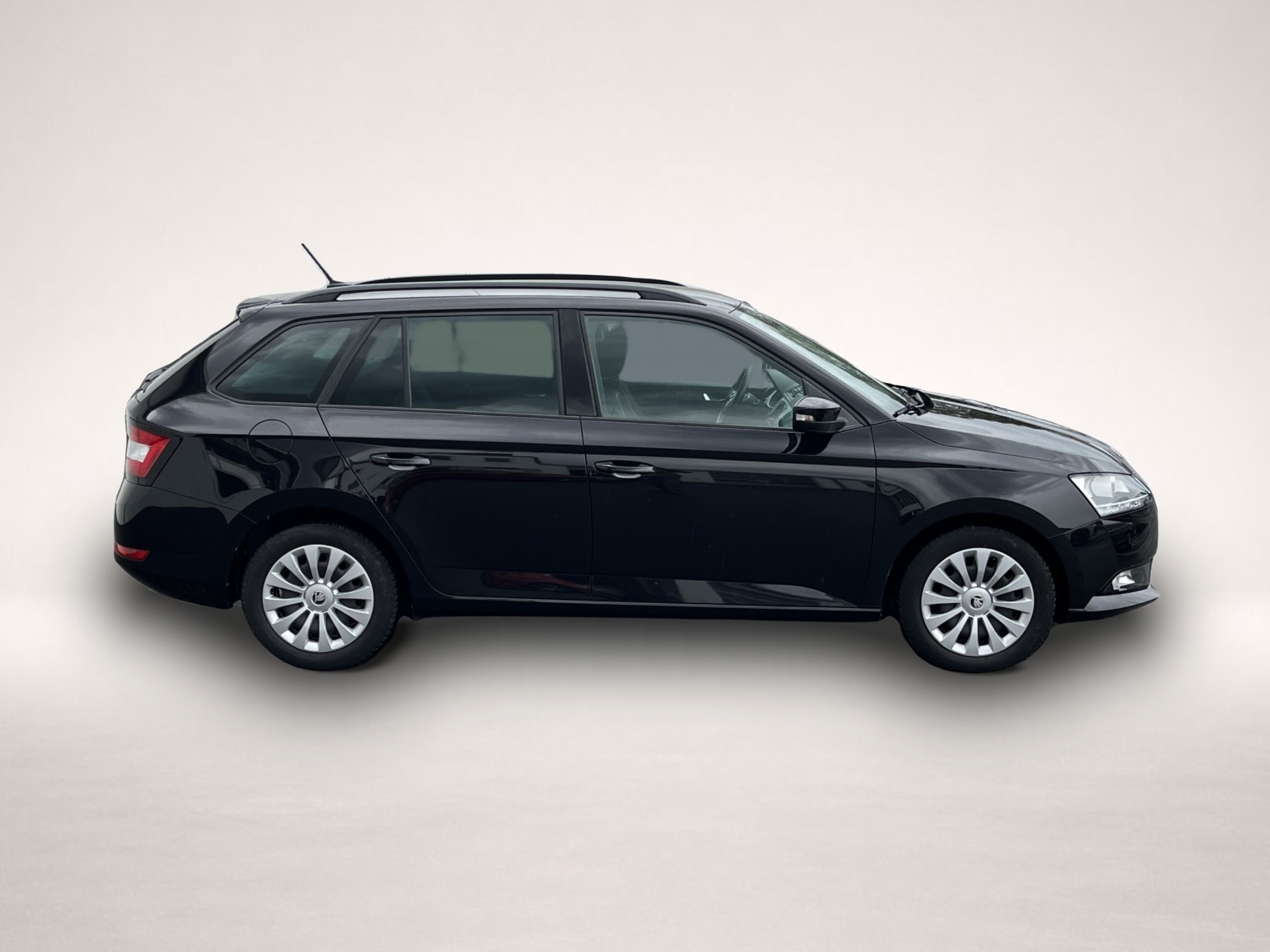Skoda Fabia (11/2022, Benzin)