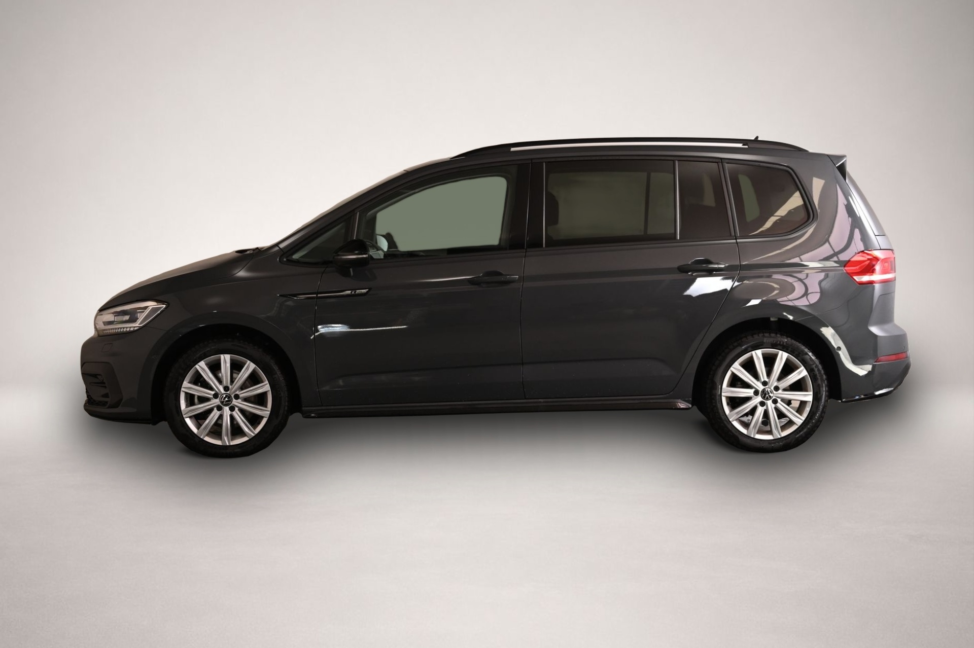 Volkswagen Touran (12/2025, Benzin)