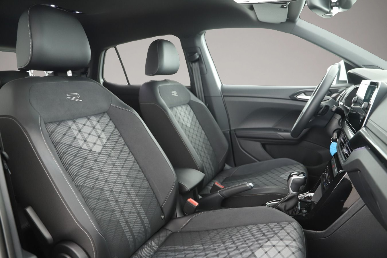 Volkswagen T-Cross (06/2025, )