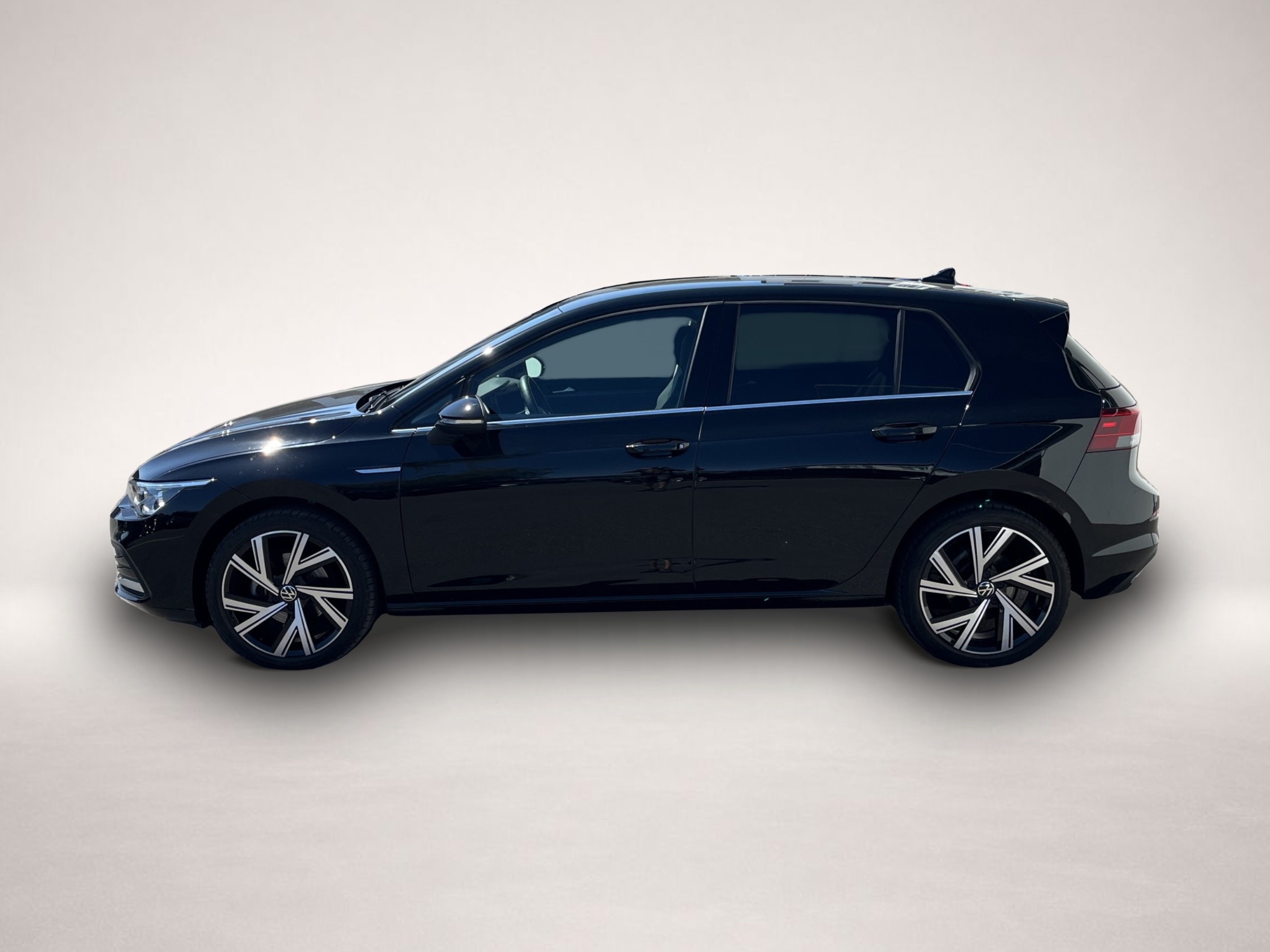 Volkswagen Golf (05/2024, Benzin)