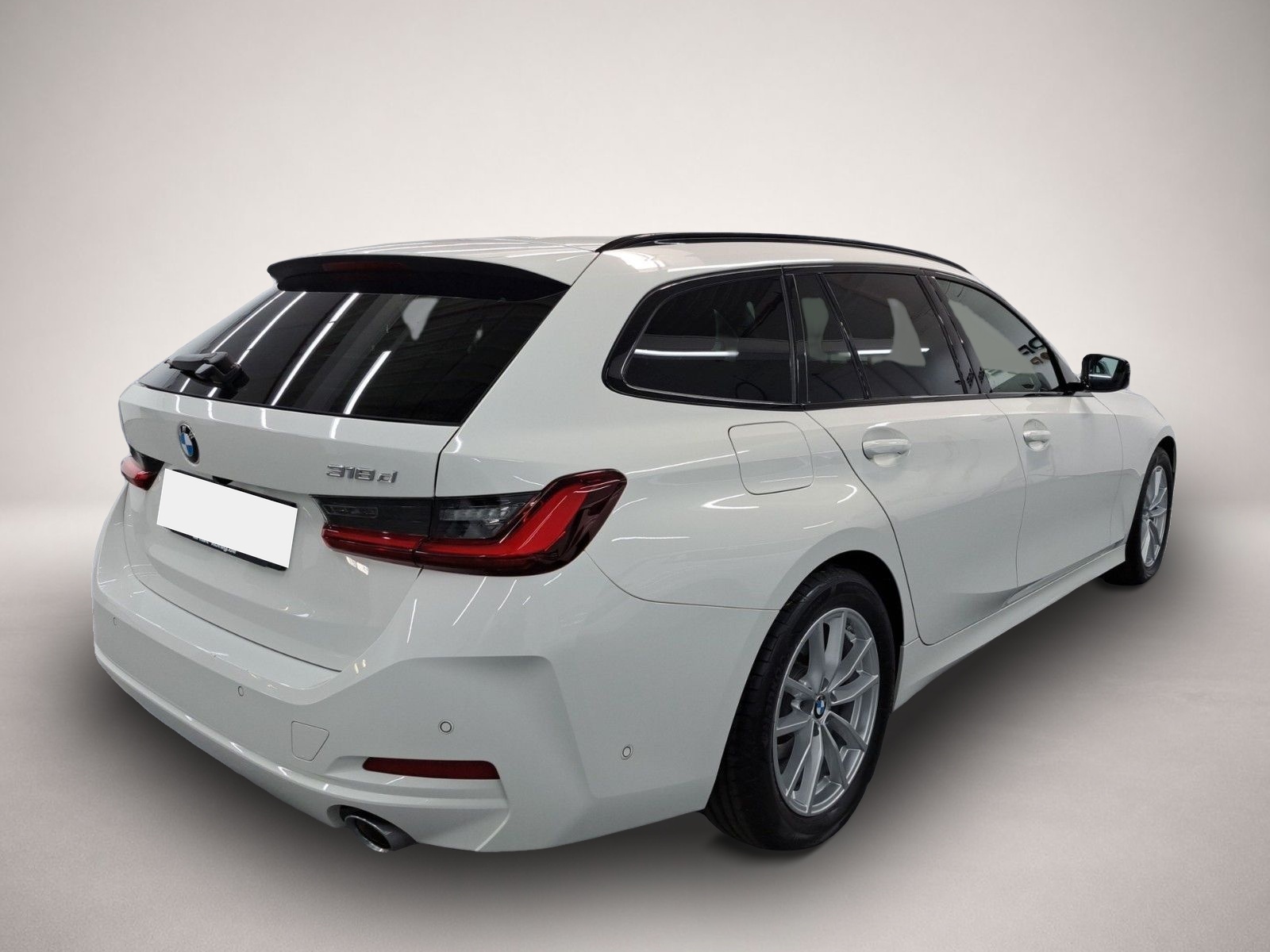 BMW 318 (09/2023, )