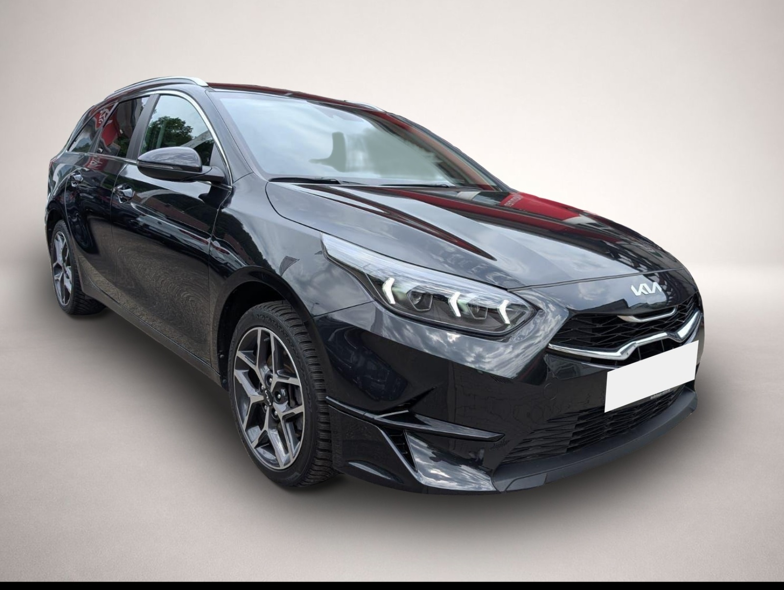 KIA cee'd / Ceed (10/2023, Benzin)