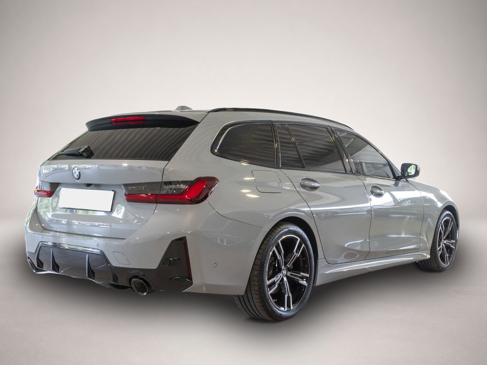 BMW 320 (07/2024, )
