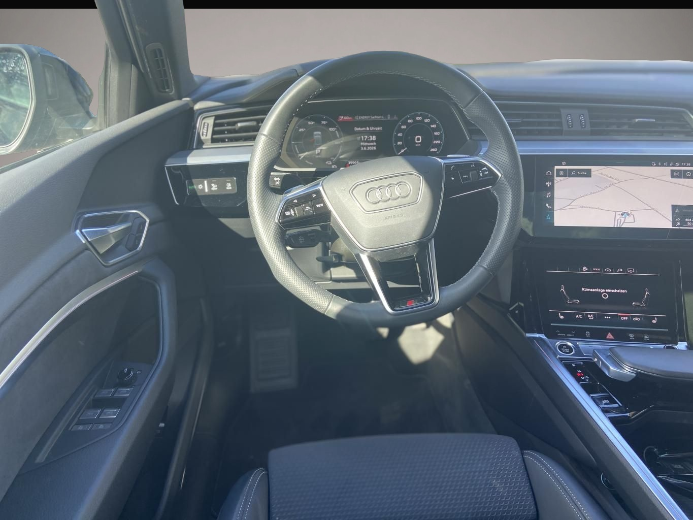 Audi e-tron (03/2023, ELECTRIC)