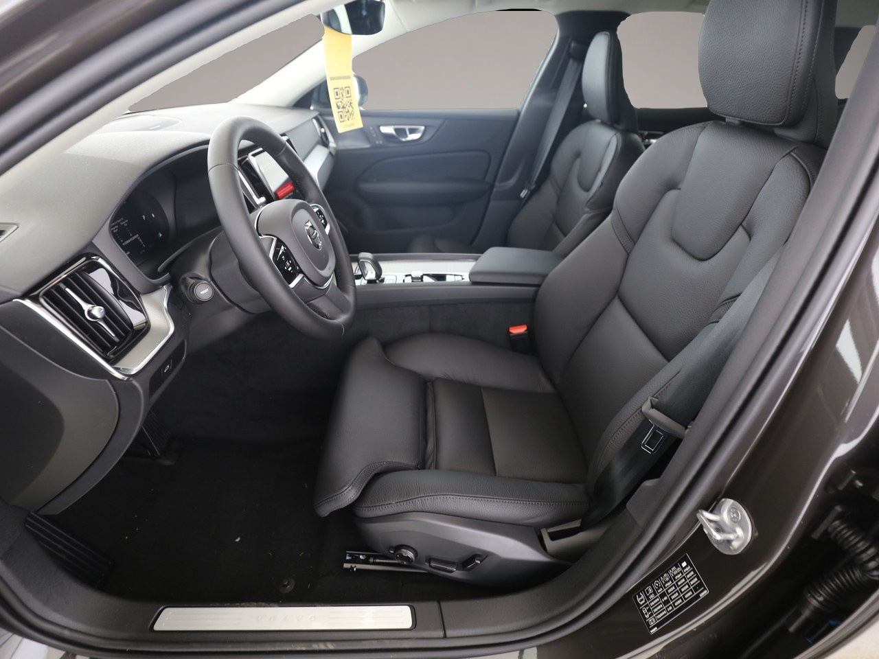 Volvo V60 (02/2025, Benzin)
