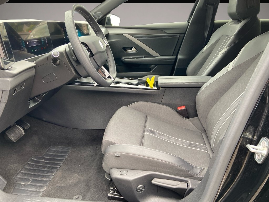 Opel Astra (04/2025, Benzin)