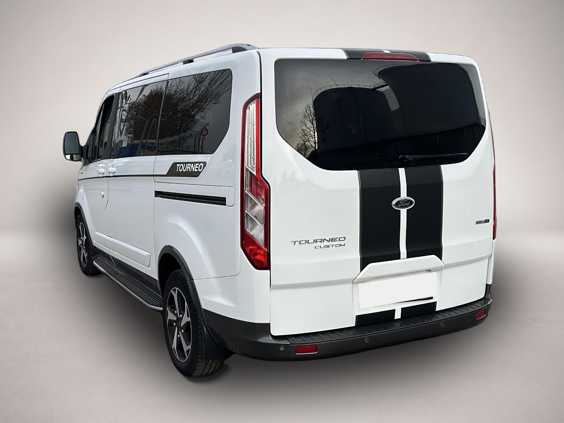 Ford Tourneo Custom (10/2022, Diesel)