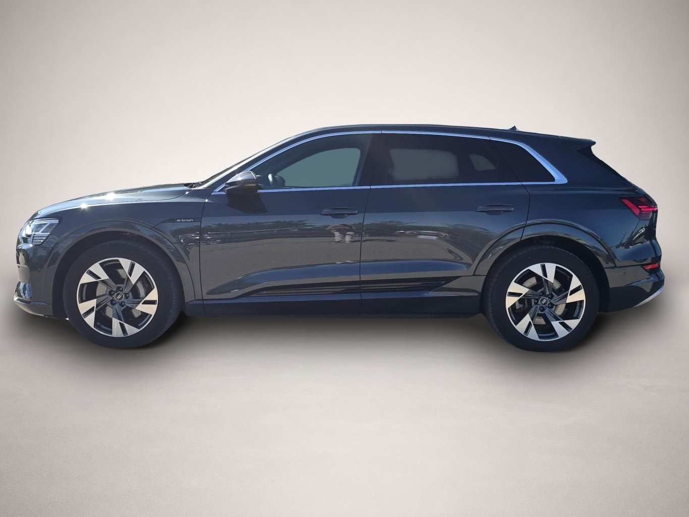Audi e-tron (02/2023, ELECTRIC)