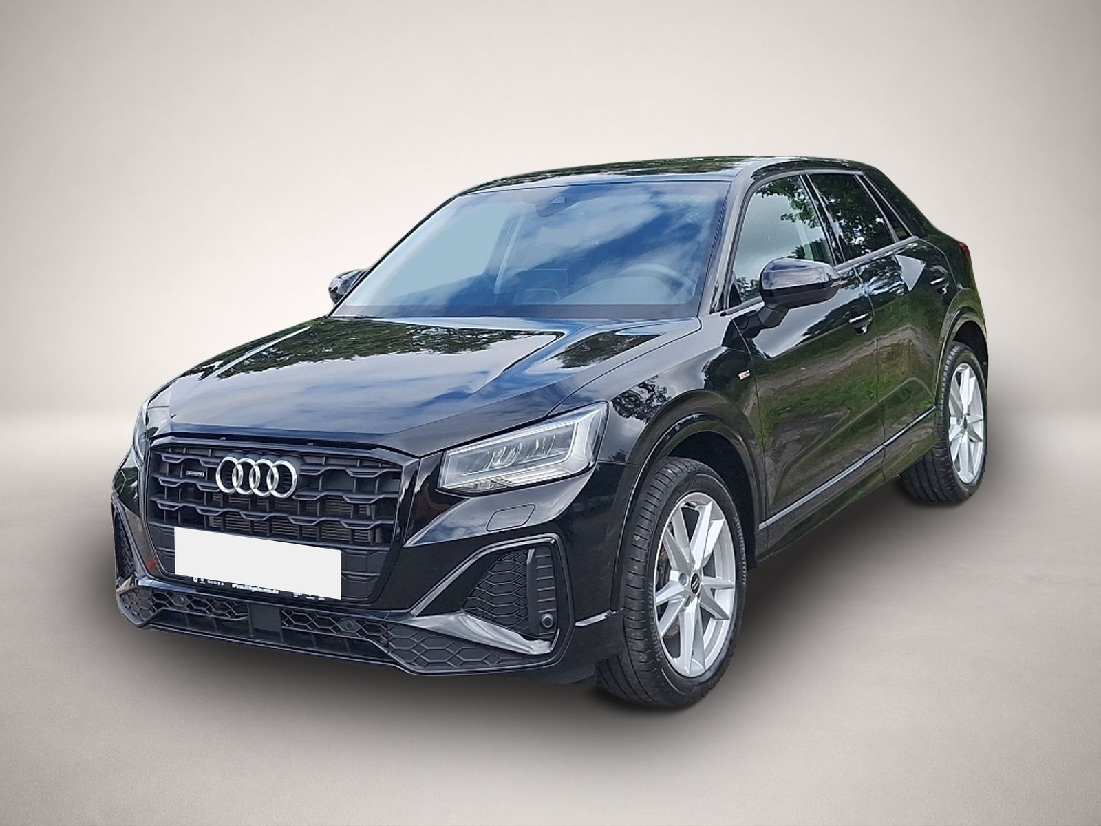 Audi Q2 (08/2025, Benzin)