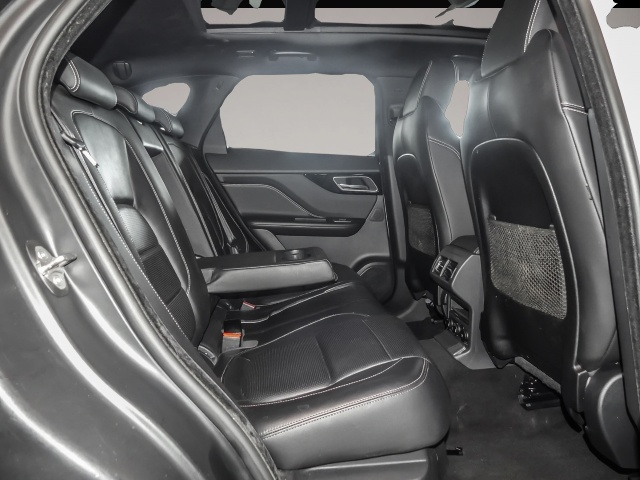 Jaguar F-Pace (08/2018, Benzin)
