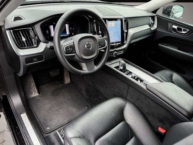Volvo XC60 (01/2024, Benzin)