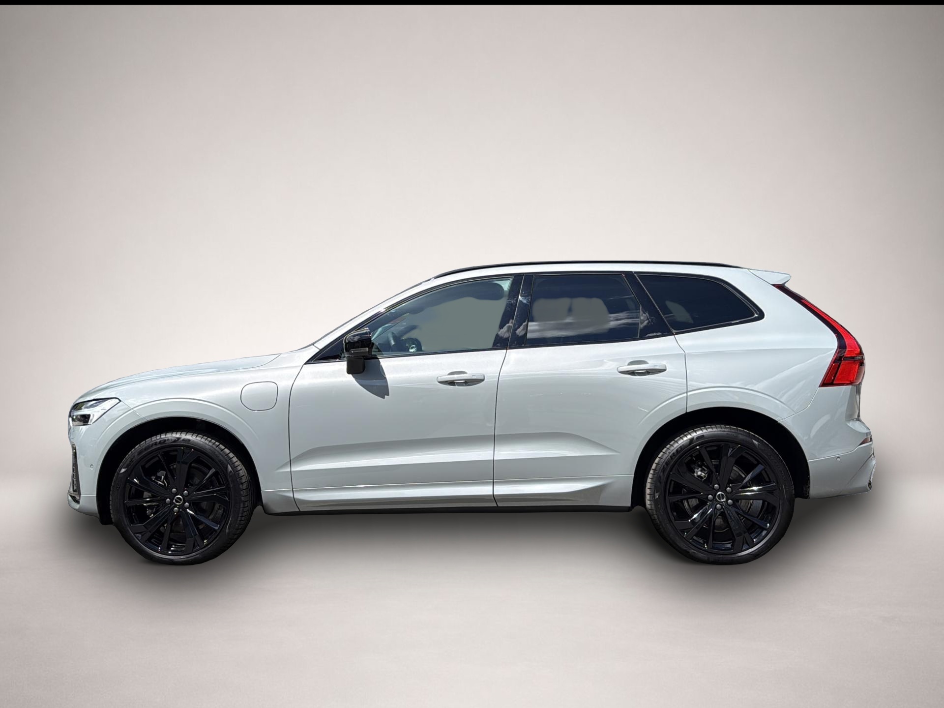 Volvo XC60 (09/2025, Hybrid (Benzin/Elektro))