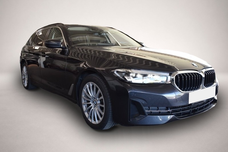 BMW 520 (03/2021, )