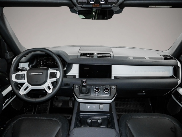Land-Rover Defender (08/2023, Diesel)