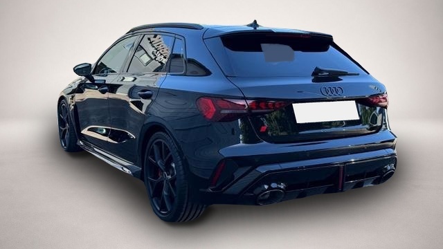 Audi RS3 (08/2026, Benzin)