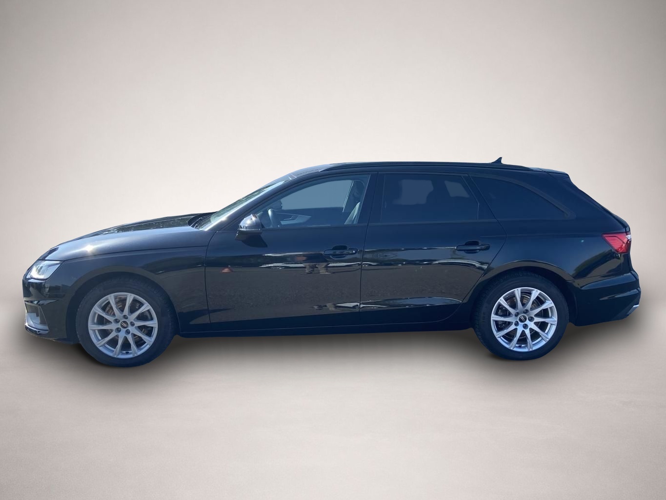 Audi A4 (08/2022, )