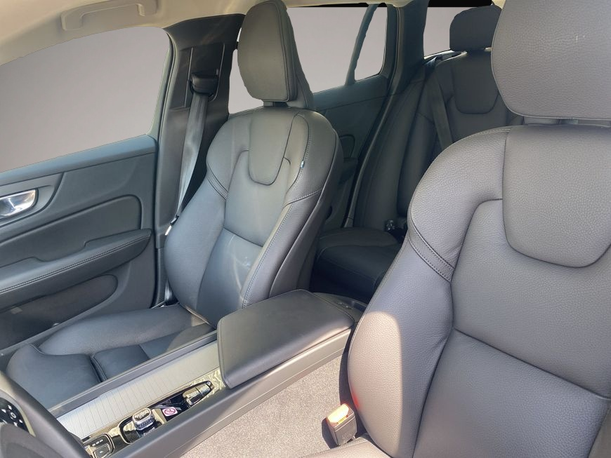 Volvo V60 (09/2025, Benzin)