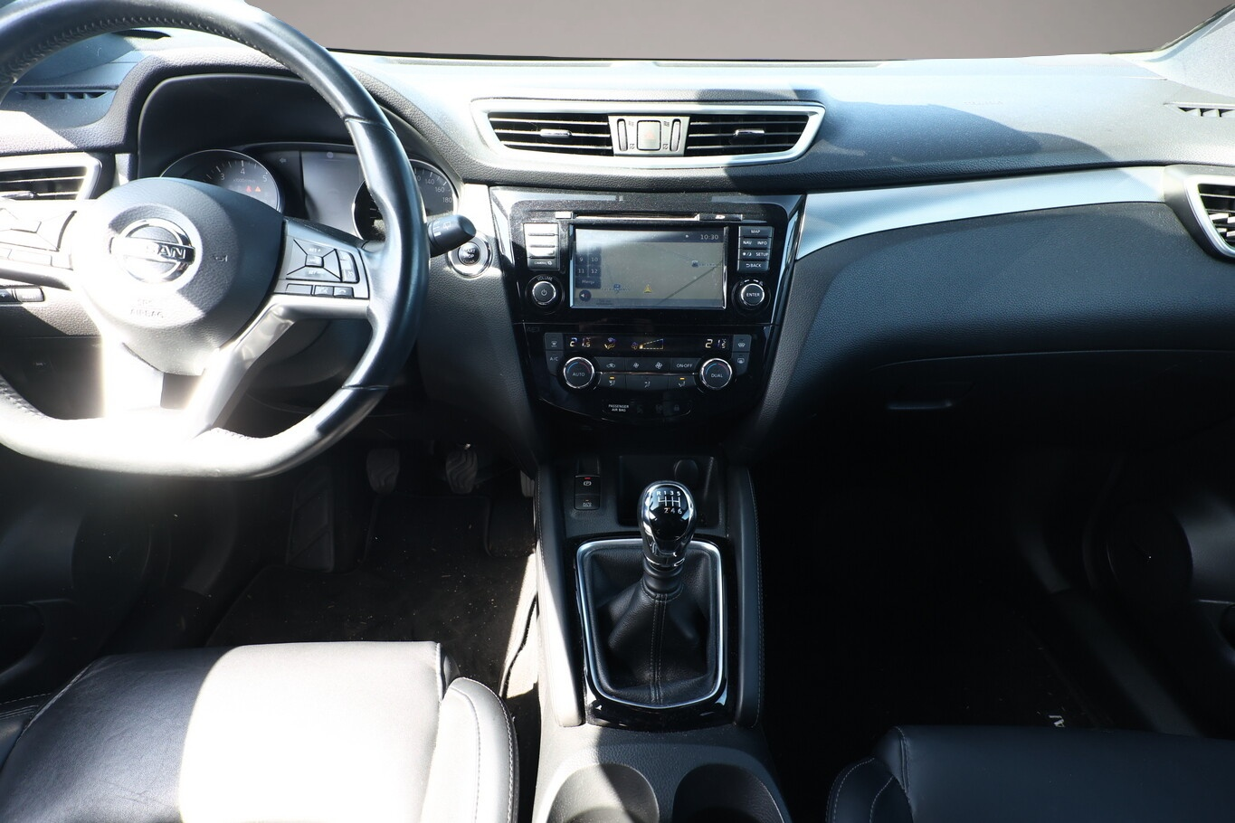 Nissan Qashqai (02/2018, )