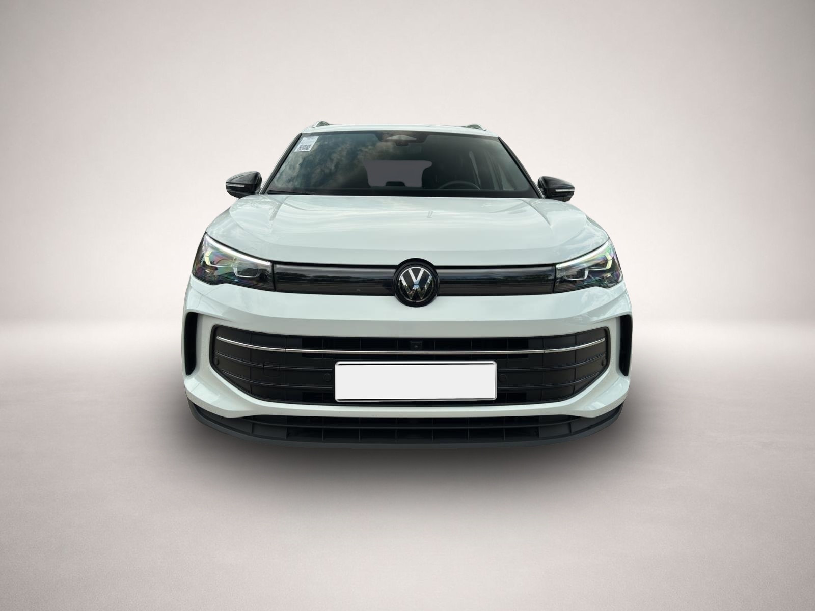 Volkswagen Tiguan (10/2025, Benzin)