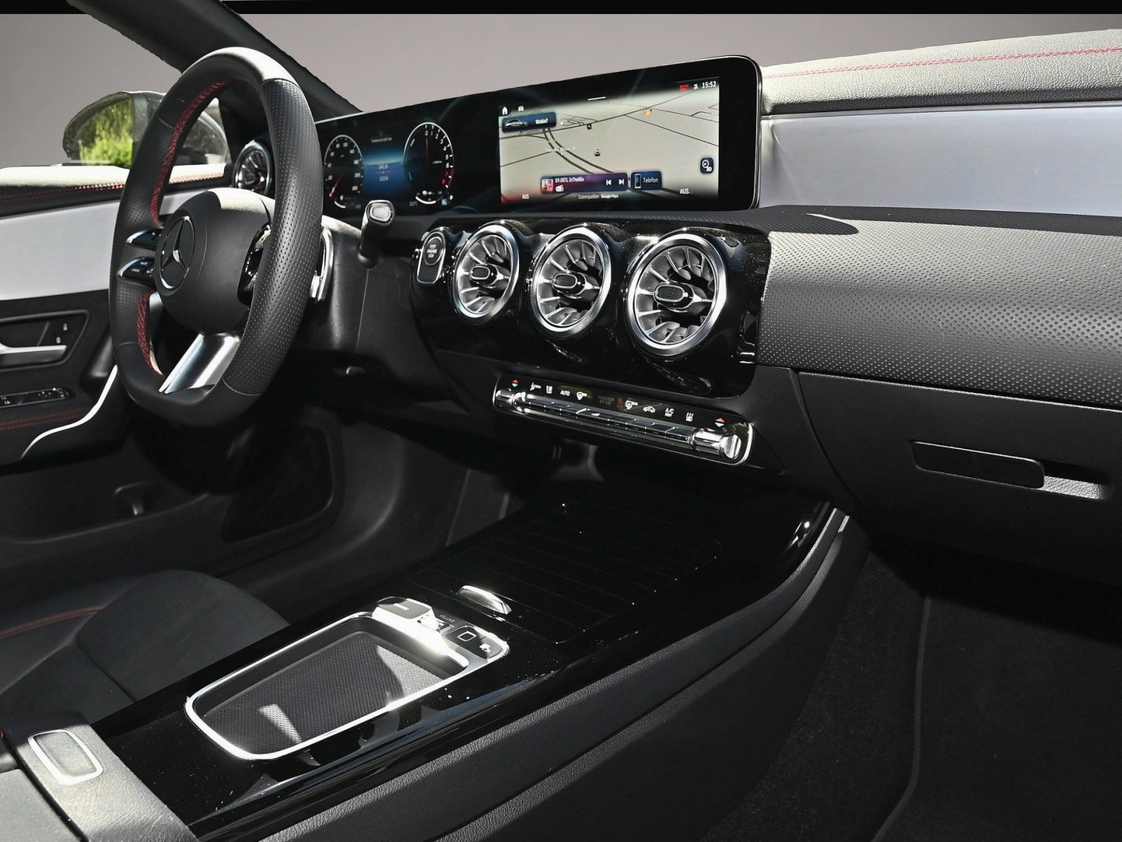 Mercedes-Benz CLA 250 (03/2025, Hybrid (Benzin/Elektro))