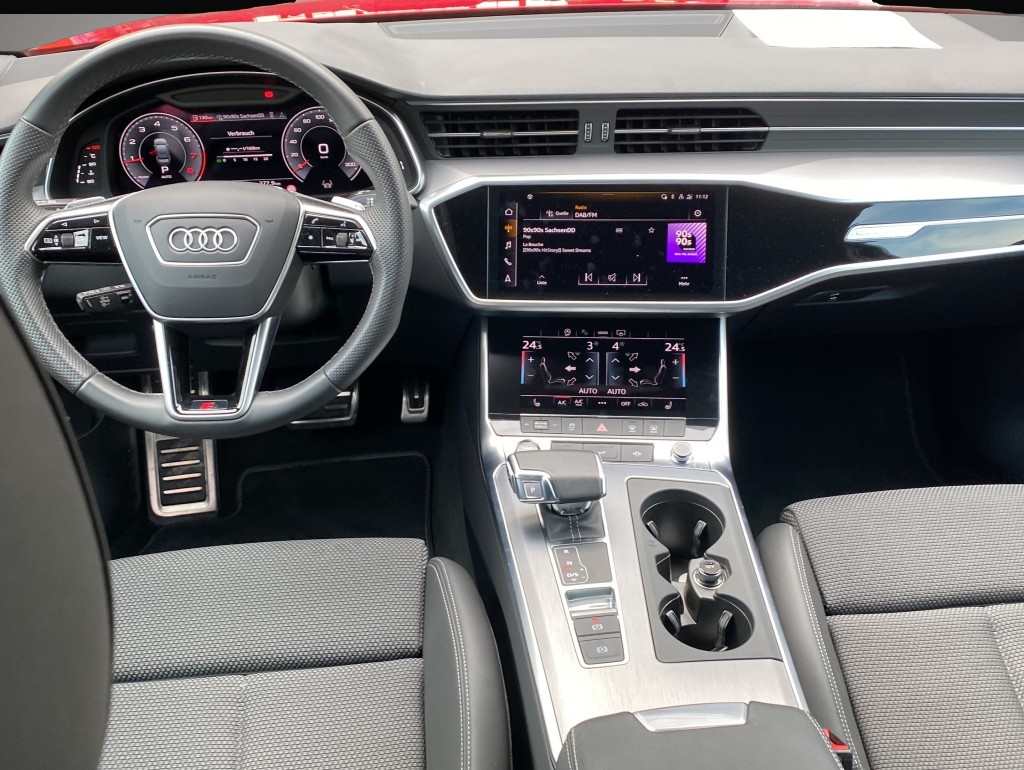 Audi quattro (02/2023, Benzin)
