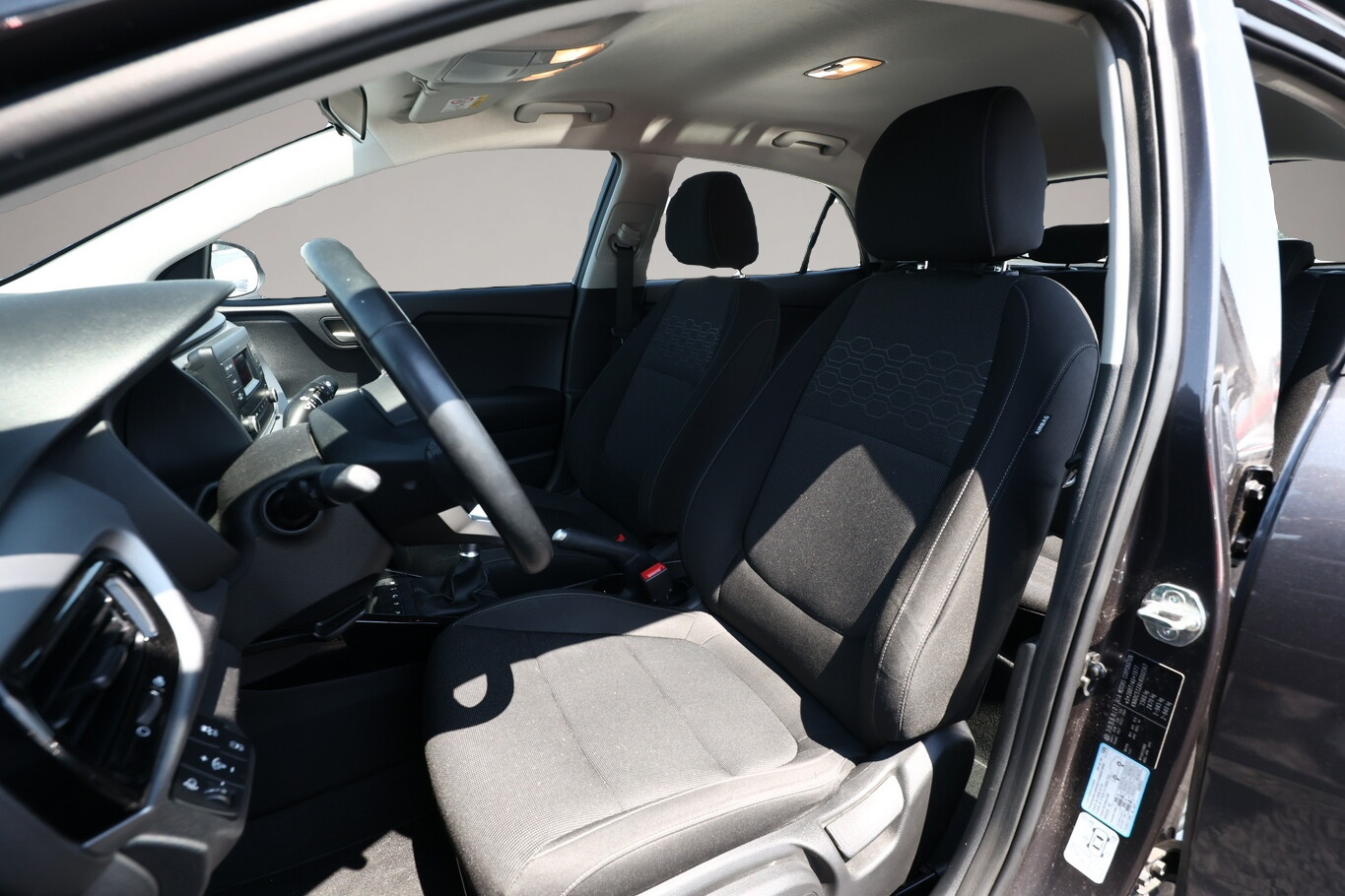 KIA Rio (07/2019, Benzin)