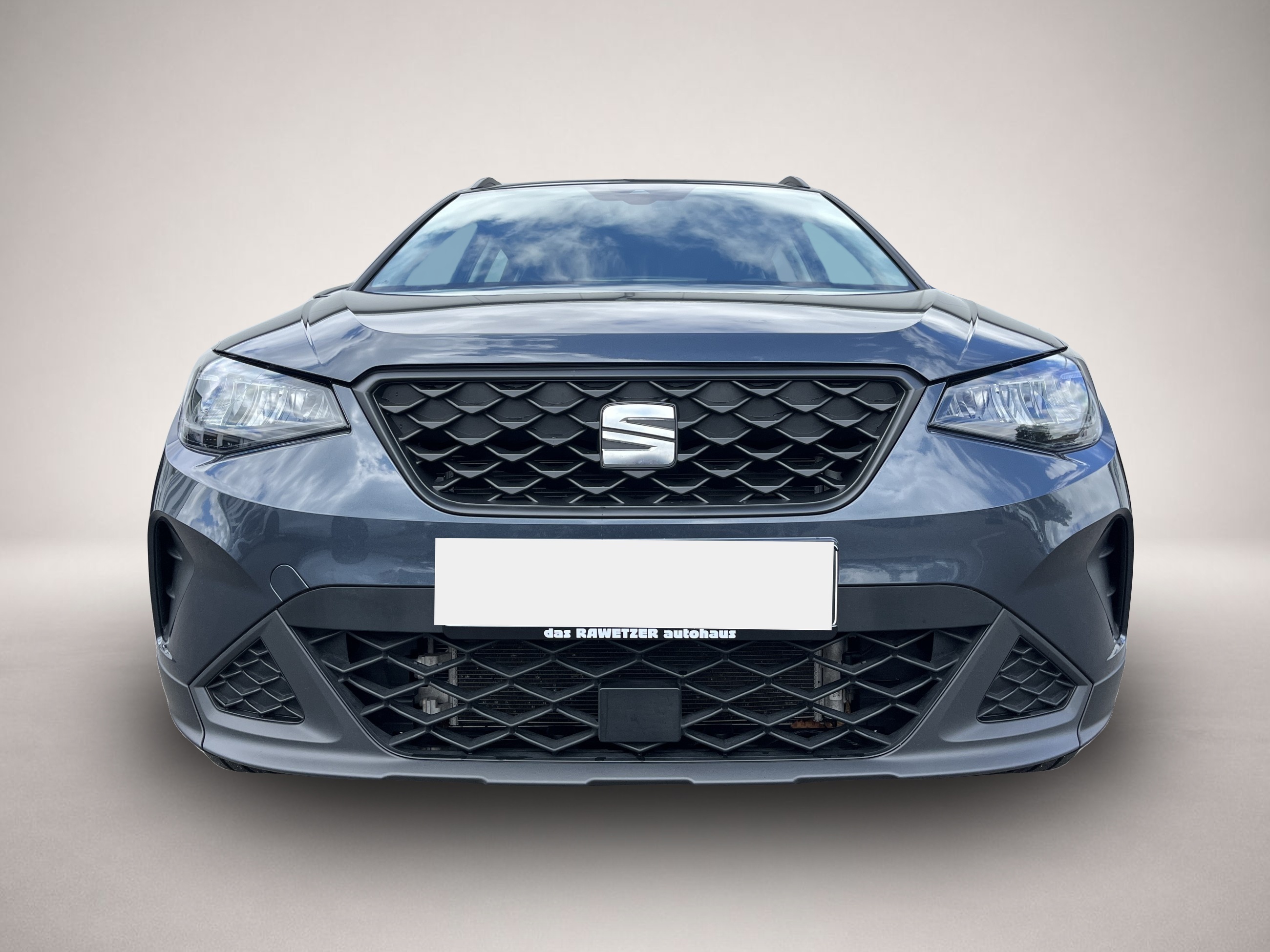 Seat Arona (04/2024, Benzin)