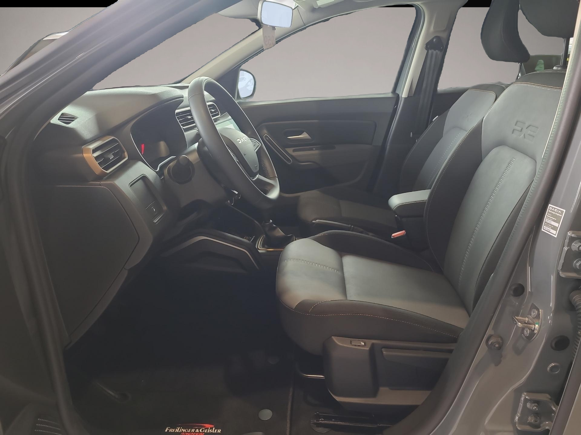 Dacia Duster (07/2023, Benzin)