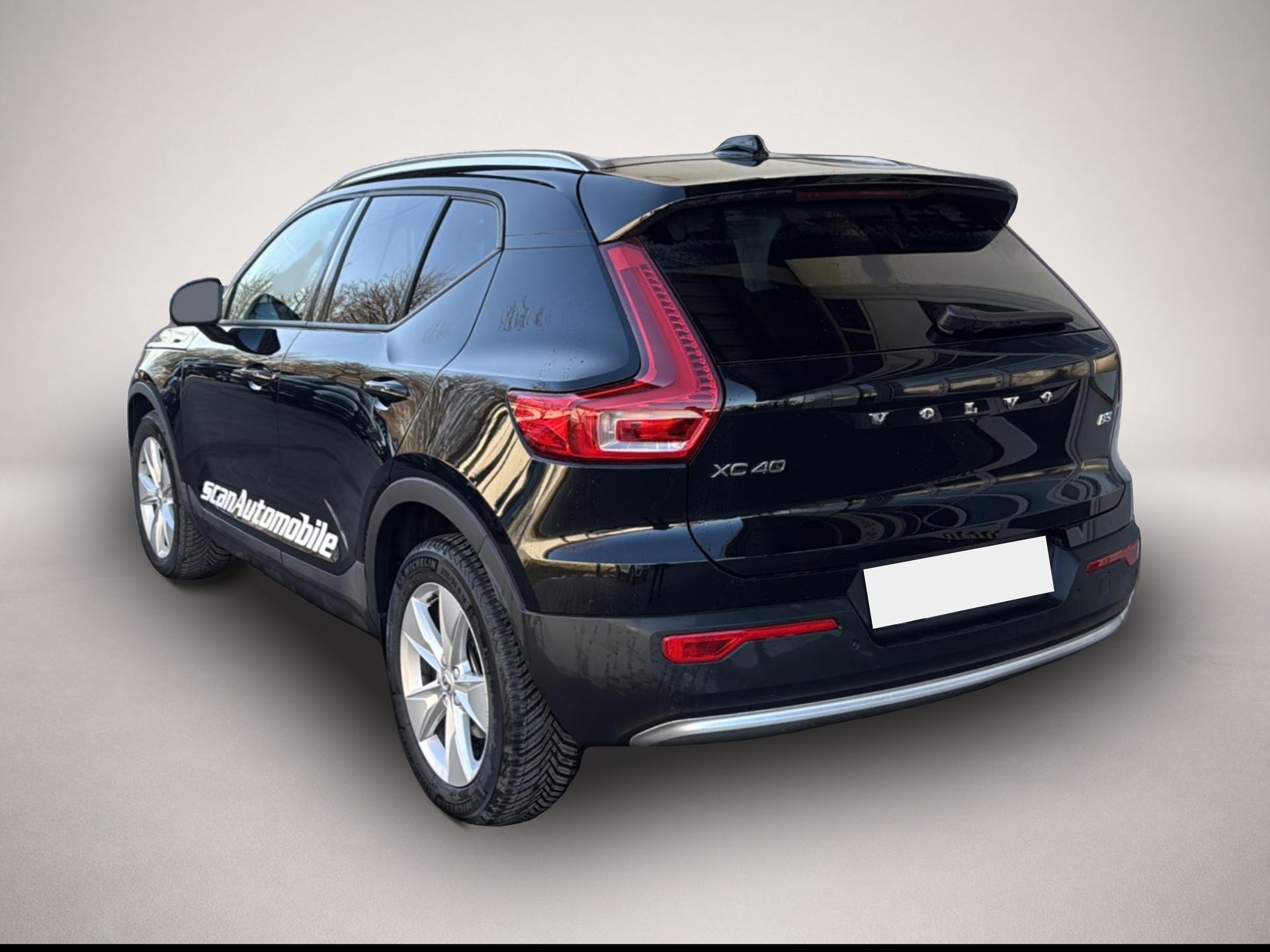 Volvo XC40 (12/2023, Benzin)