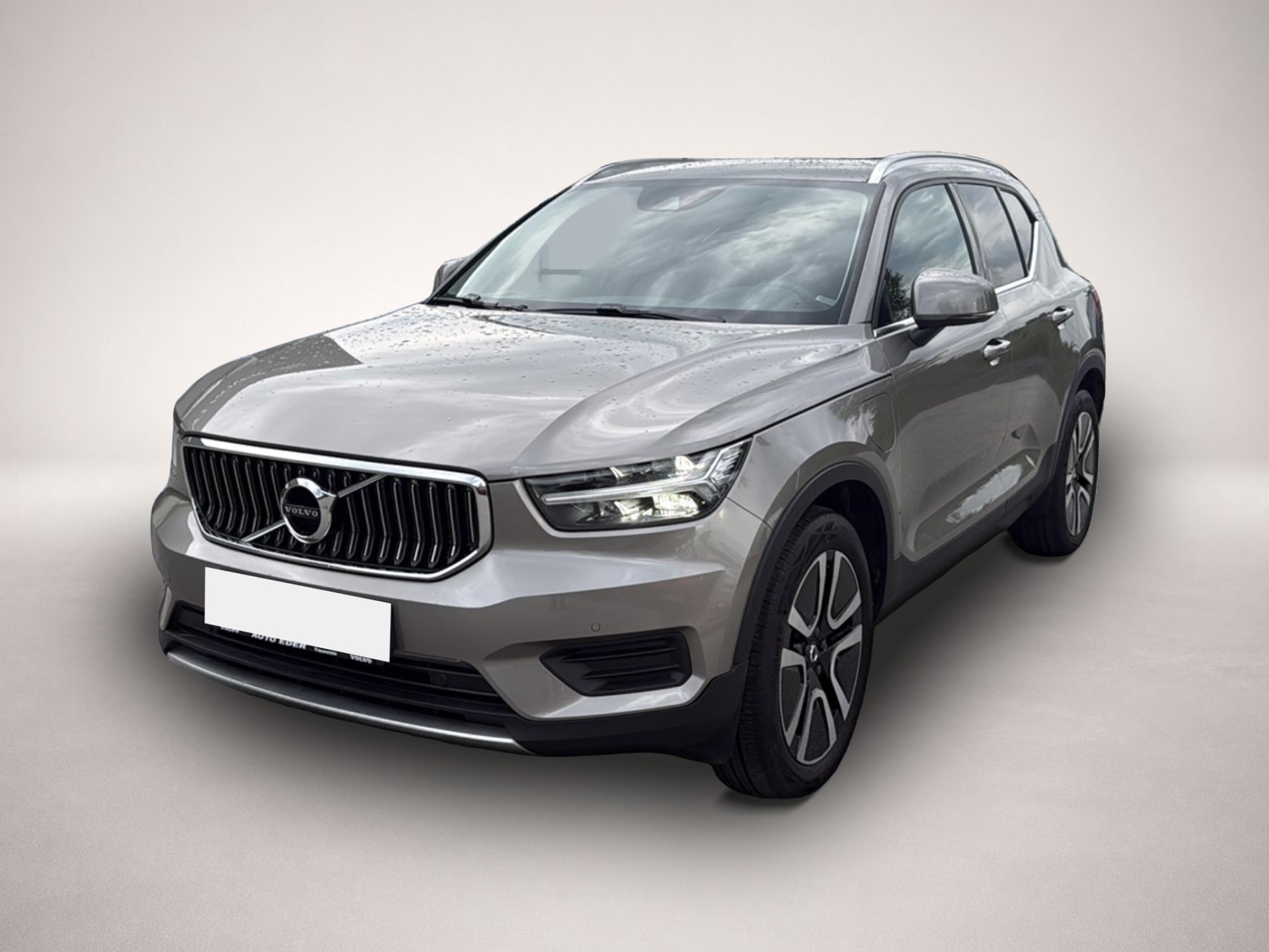 Volvo XC40 (01/2022, Hybrid (Benzin/Elektro))