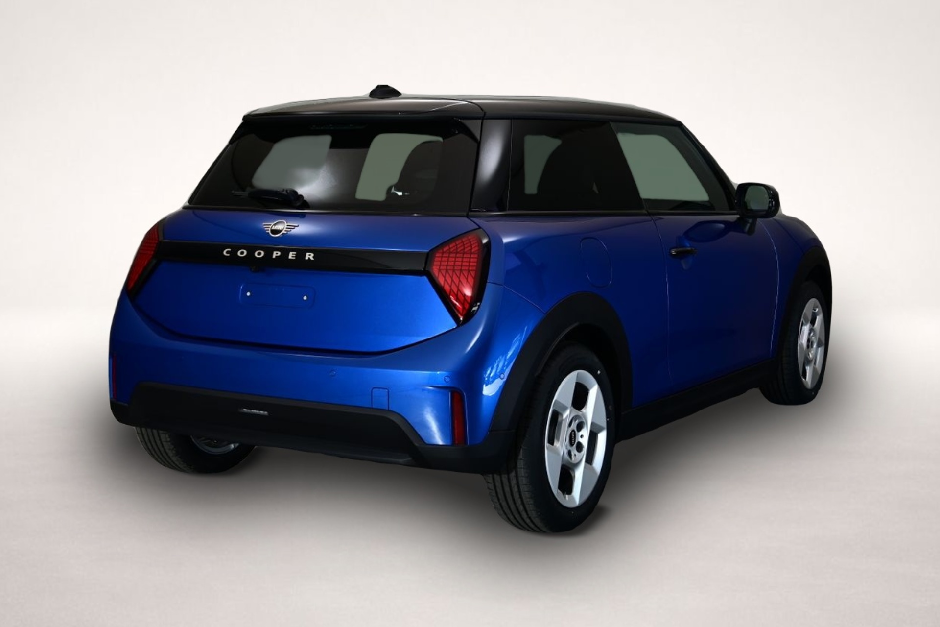 Mini Cooper (03/2026, Benzin)