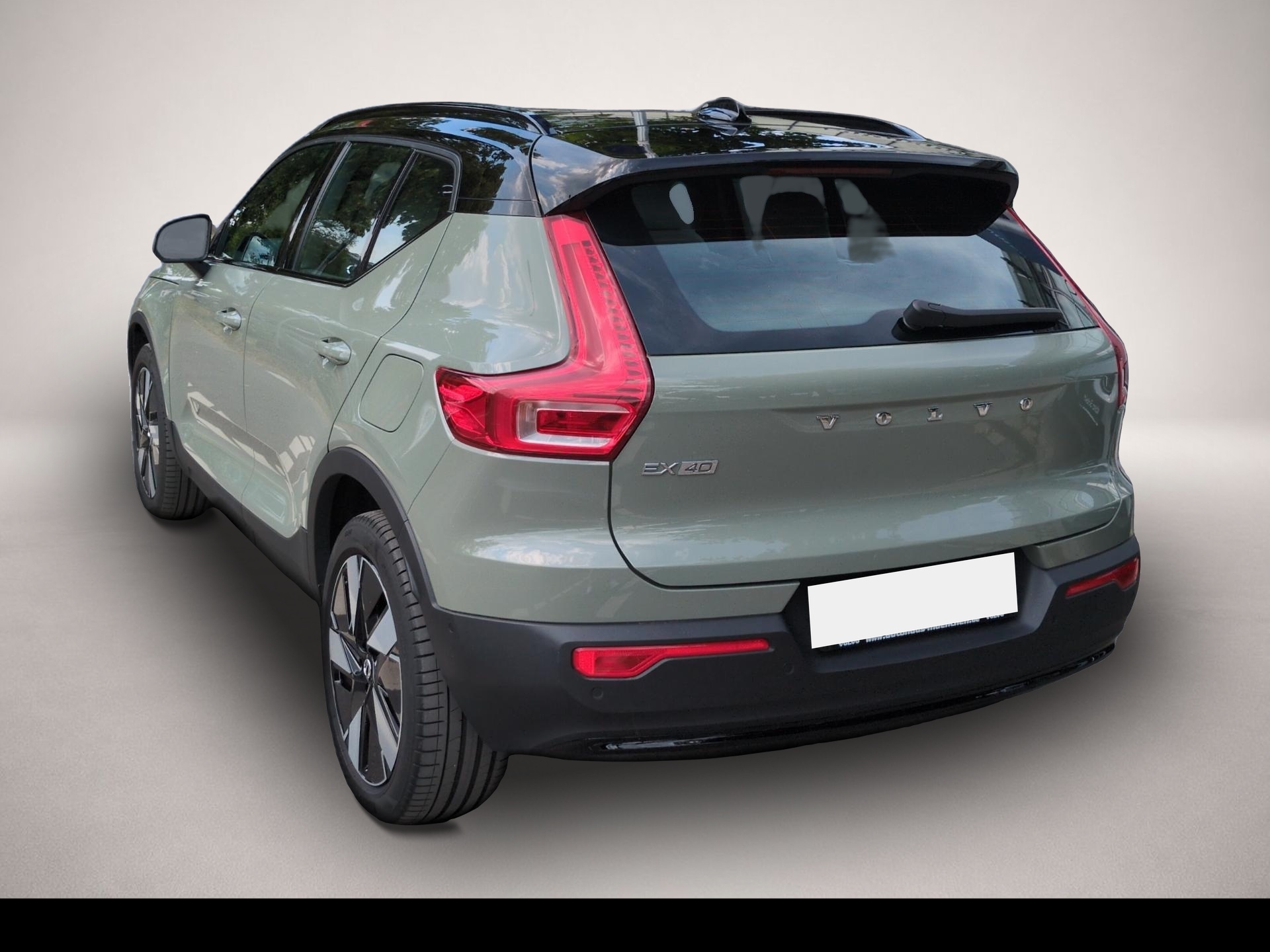 Volvo EX40 (07/2024, ELECTRIC)