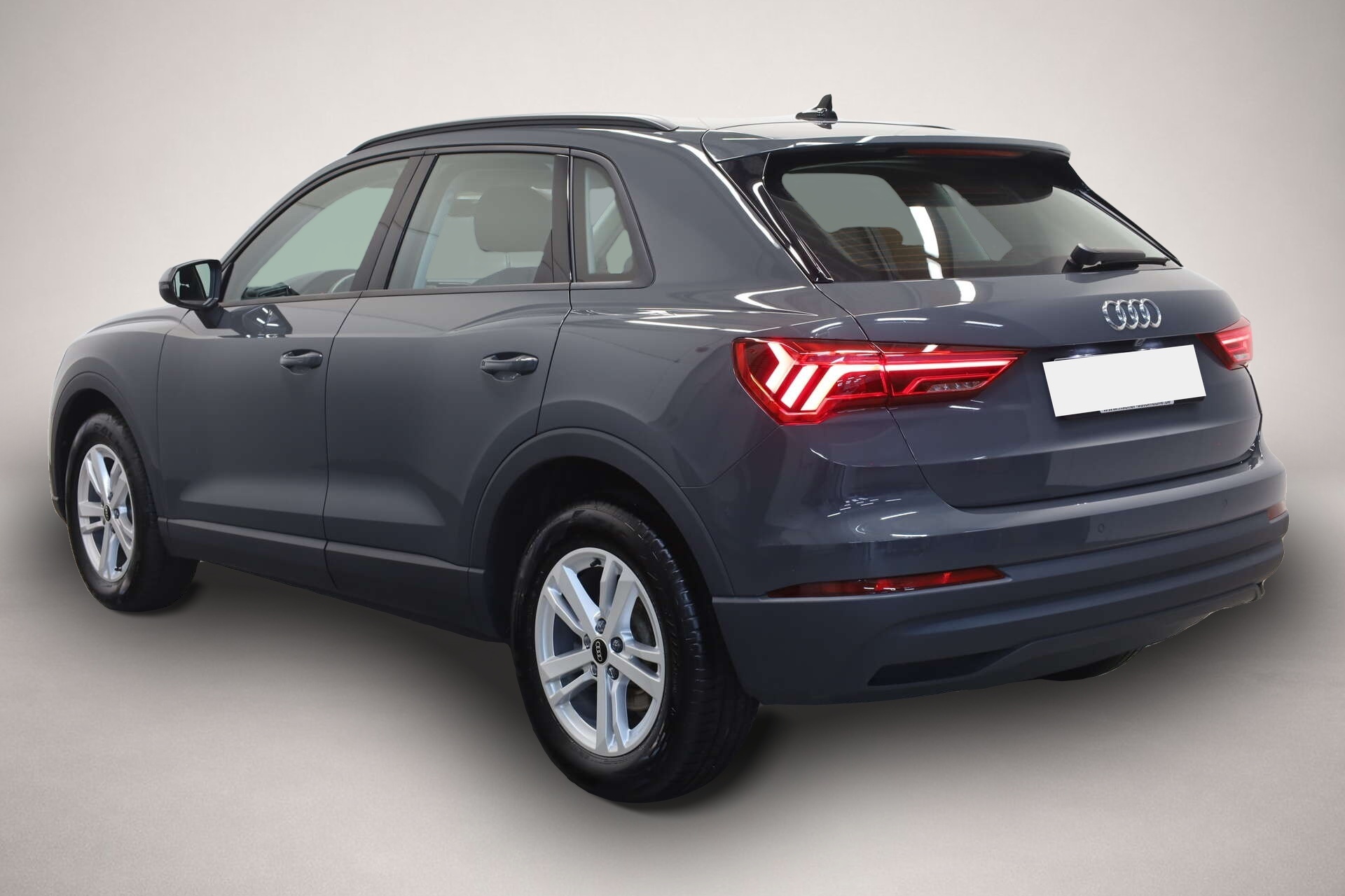 Audi Q3 (07/2025, Benzin)
